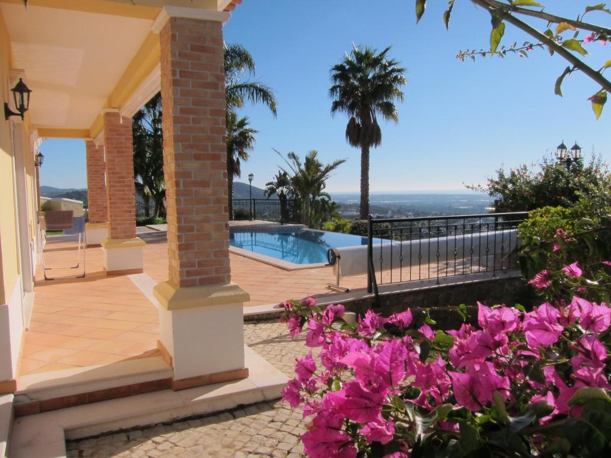 Reves D'Ocean Bed & Breakfast Santa Bárbara de Nexe Eksteriør bilde