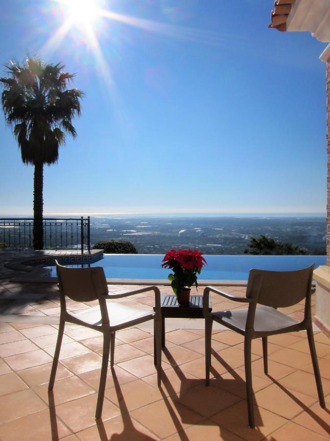 Reves D'Ocean Bed & Breakfast Santa Bárbara de Nexe Eksteriør bilde